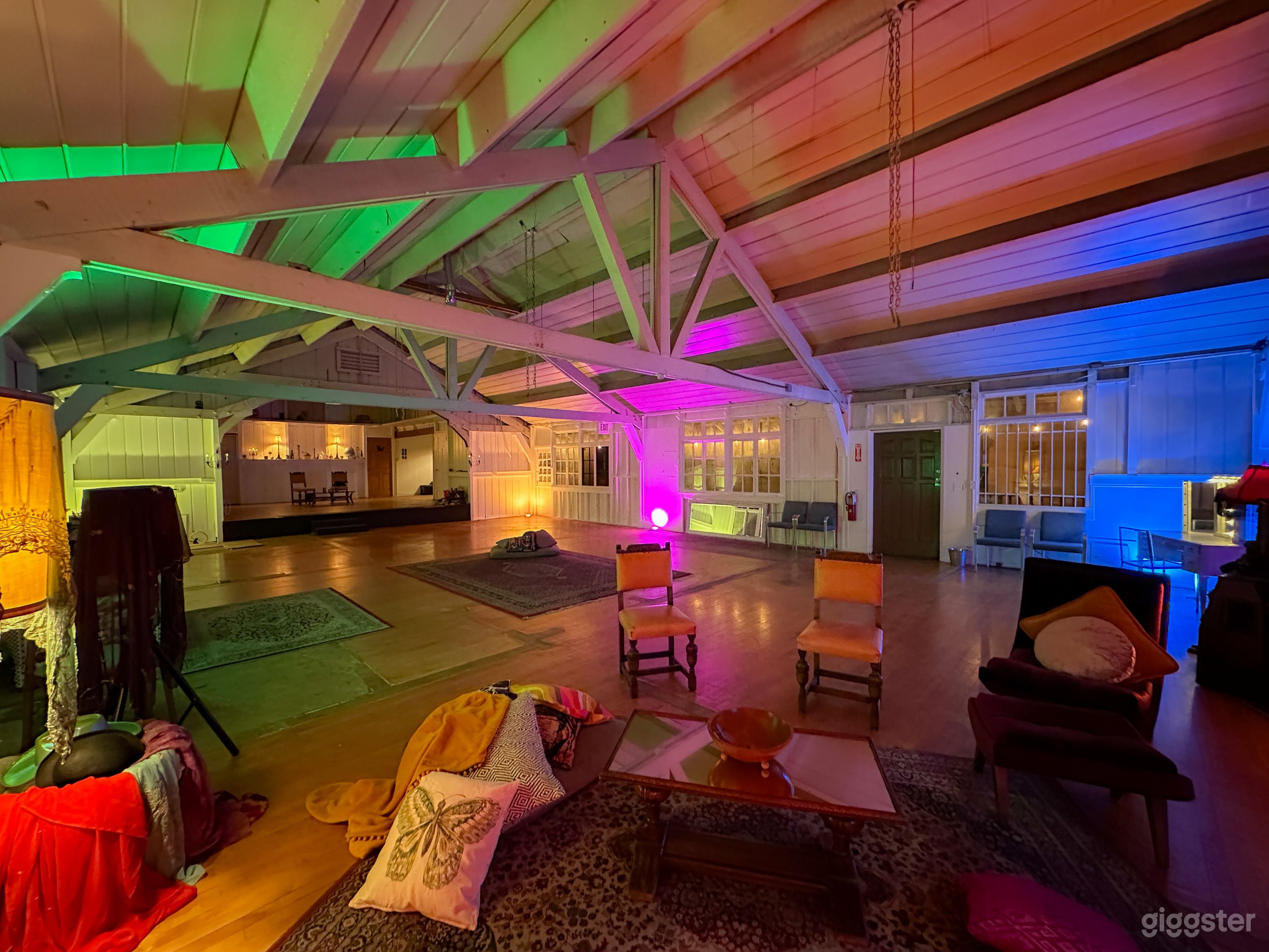 Craftsman on Echo Park Lake for Film, Events, Weddings, etc. Photo 2