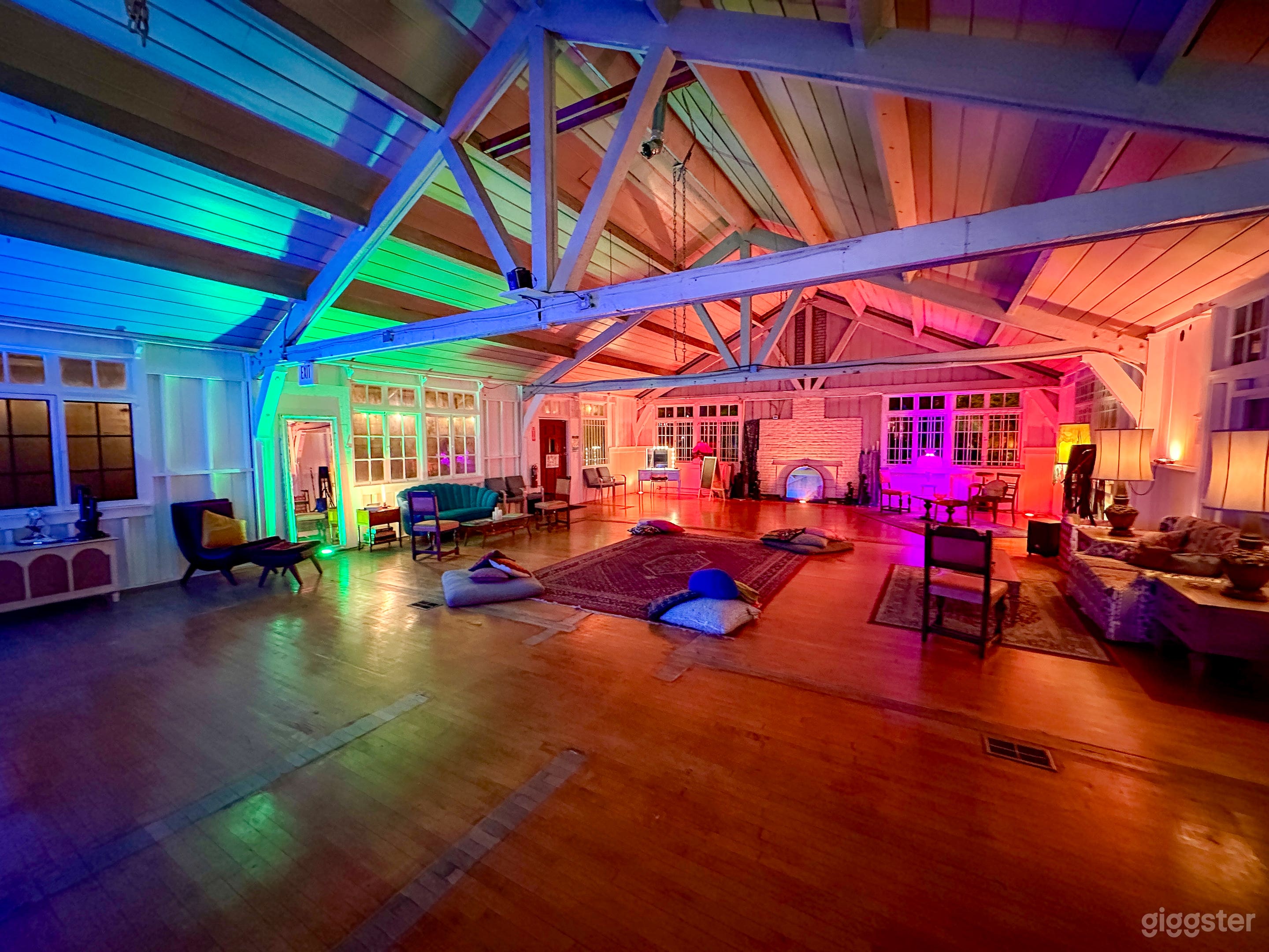 Craftsman on Echo Park Lake for Film, Events, Weddings, etc. Photo 3