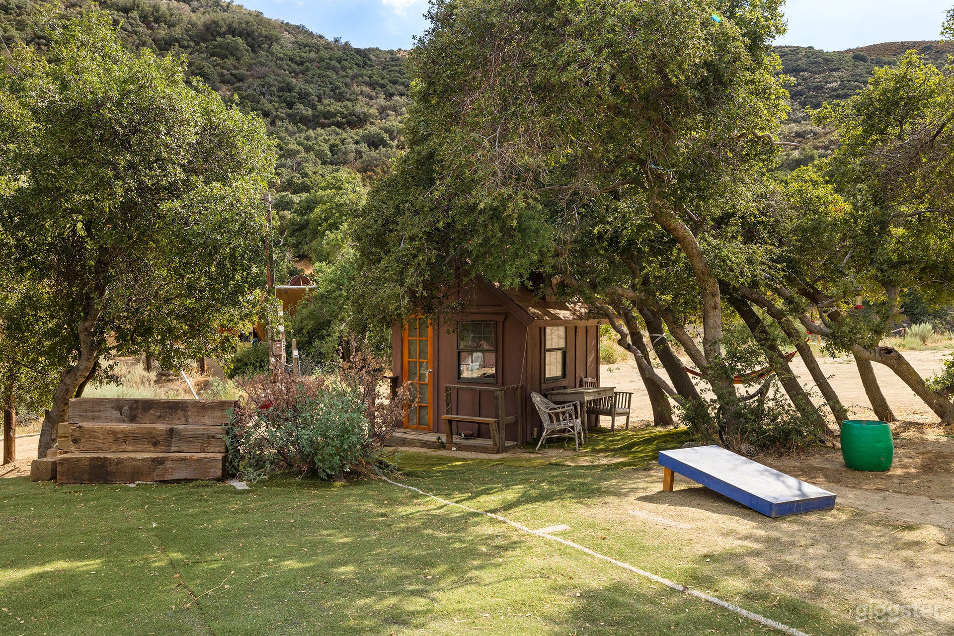 Cabin In The Woods Shack in High Desert Photo 4