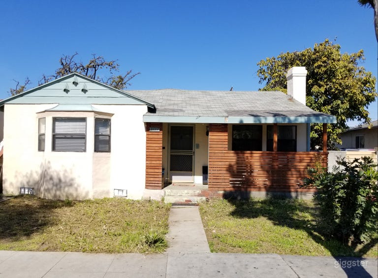  Large 5 Bedroom 5 Bath House Large Backyard 