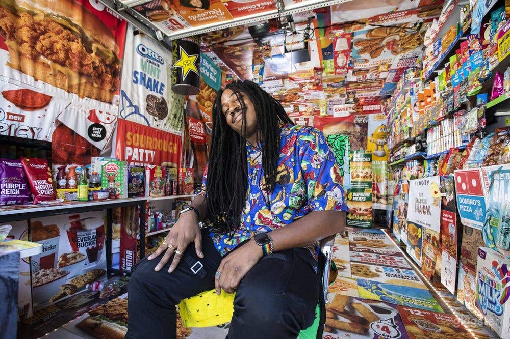 Everett's Ritzy Film &amp; Photo Studio Photo 2