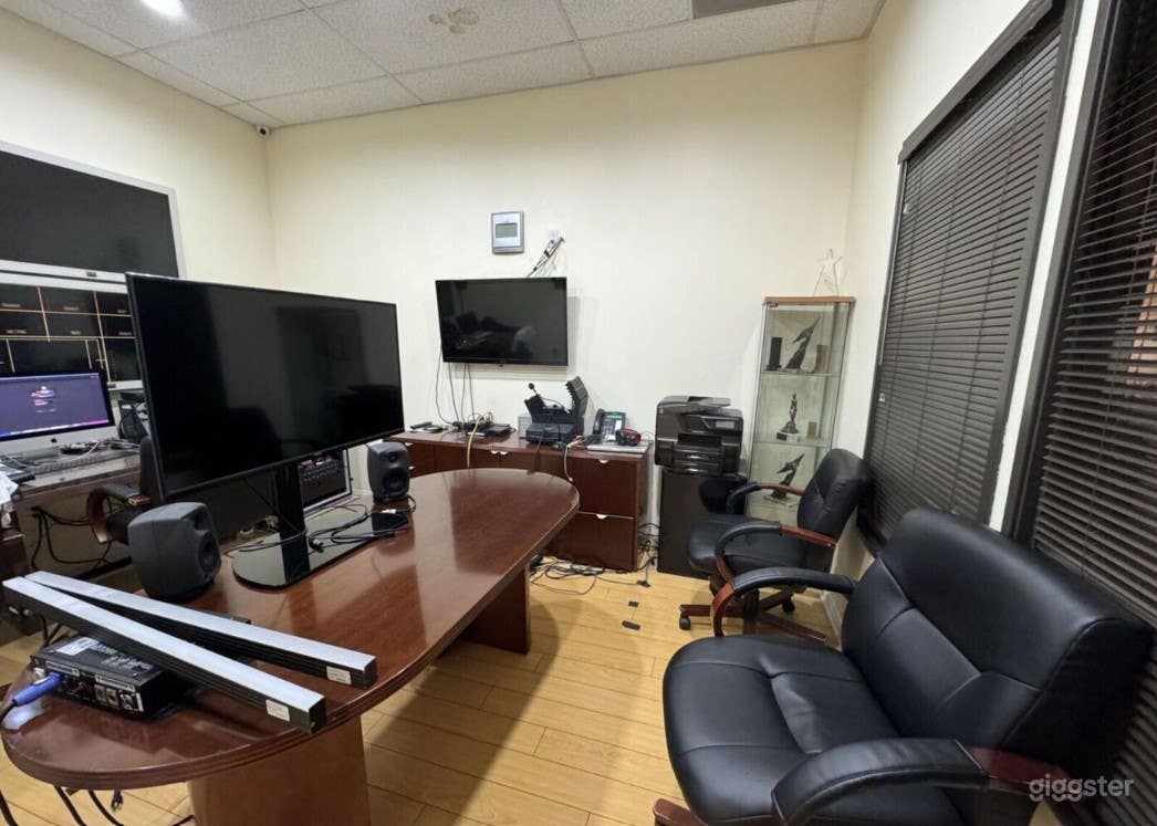 Fully Functioning Control Room for Productions Photo 3