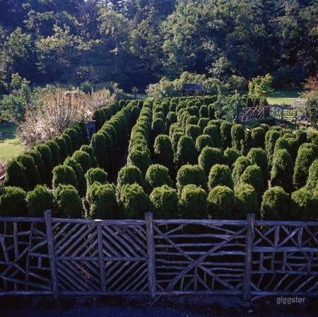  Resort with accommodation: Location 2987 