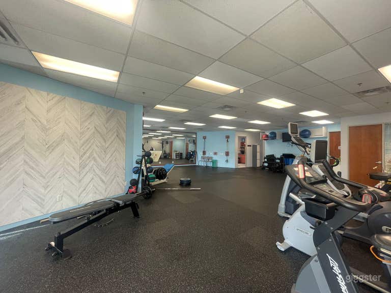  Cute Cozy Uptown Fitness Studio 