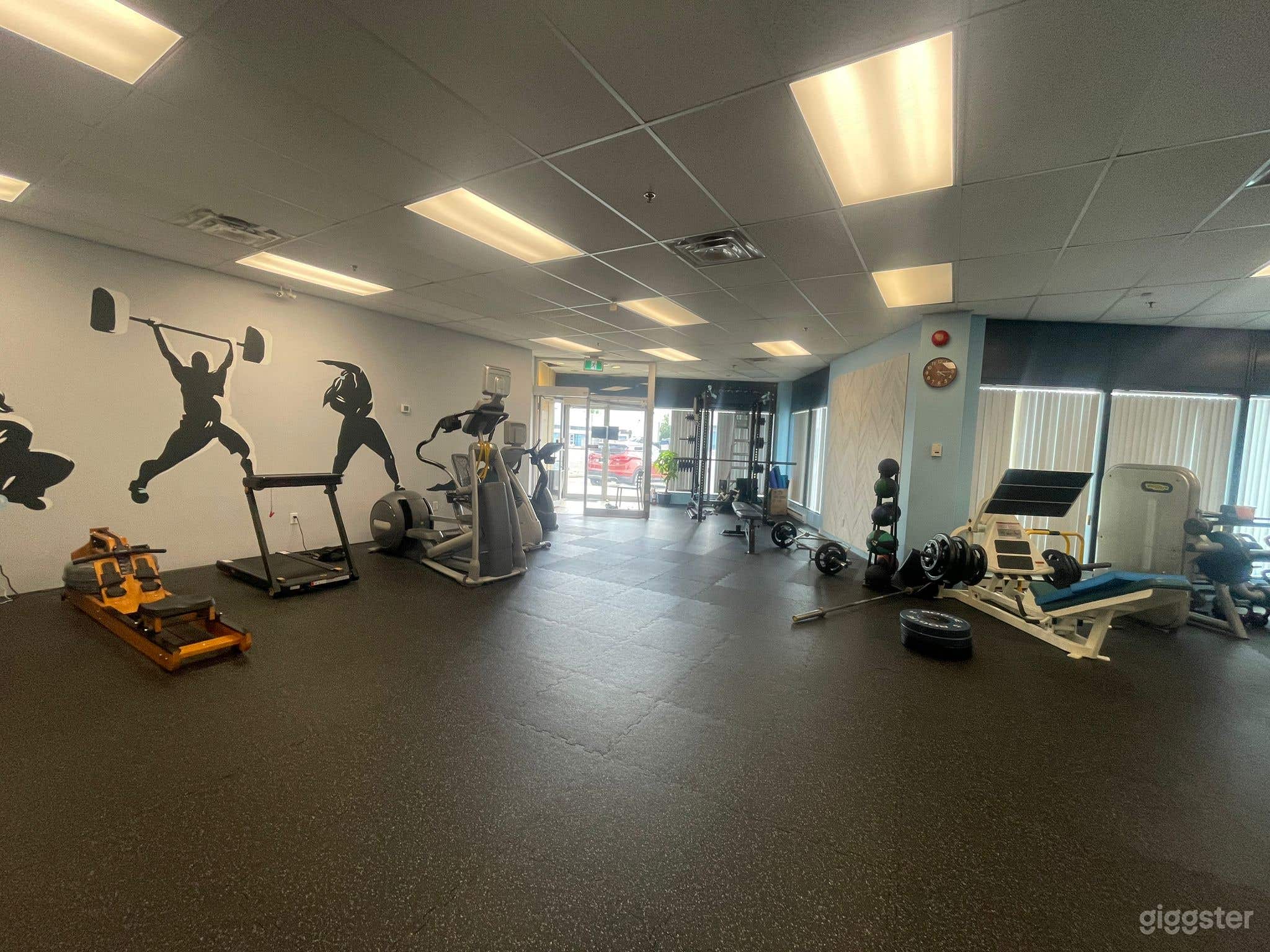 Cute Cozy Uptown Fitness Studio Photo 4