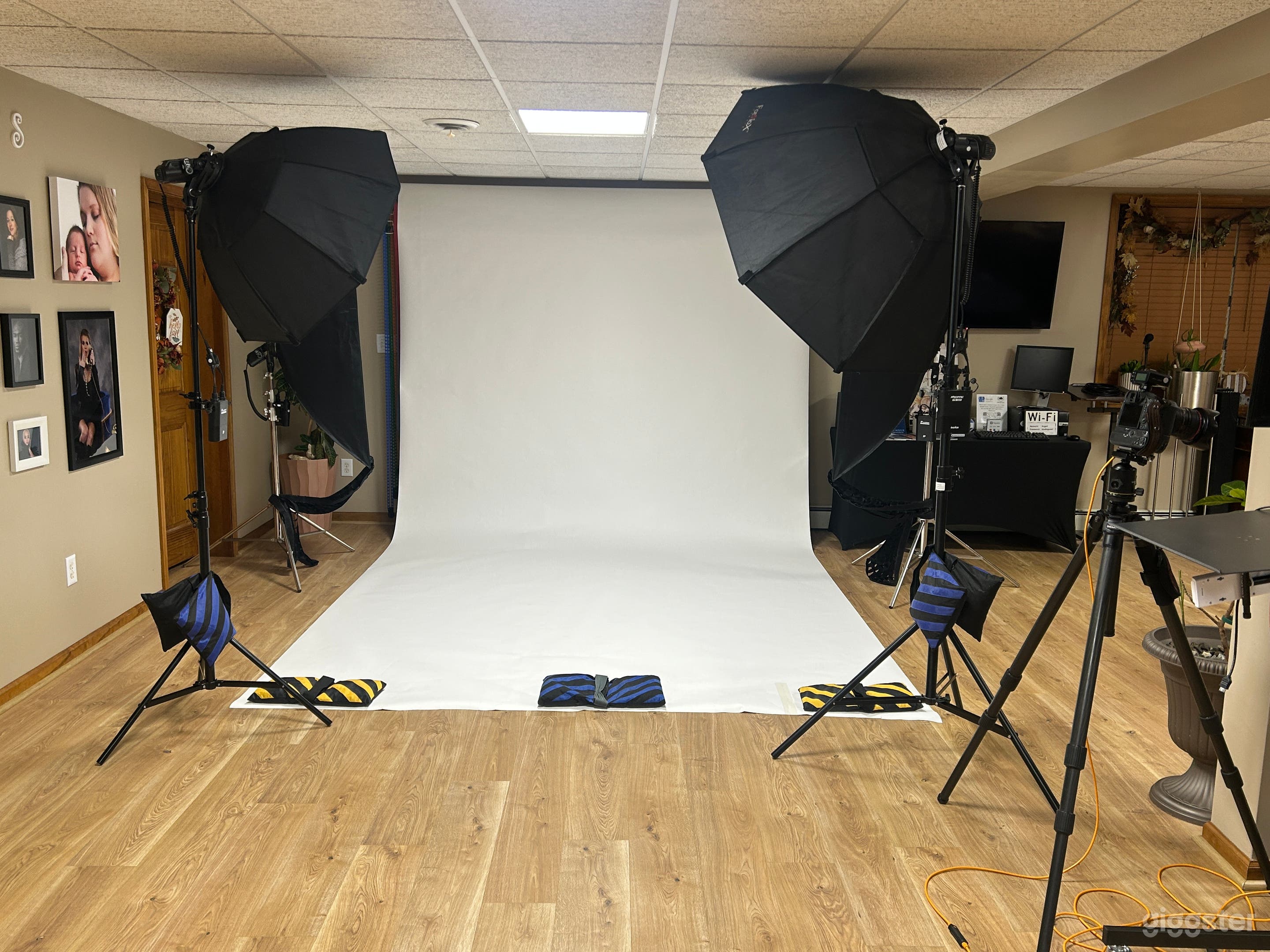 Photography Studio & Workshop Space Photo 2