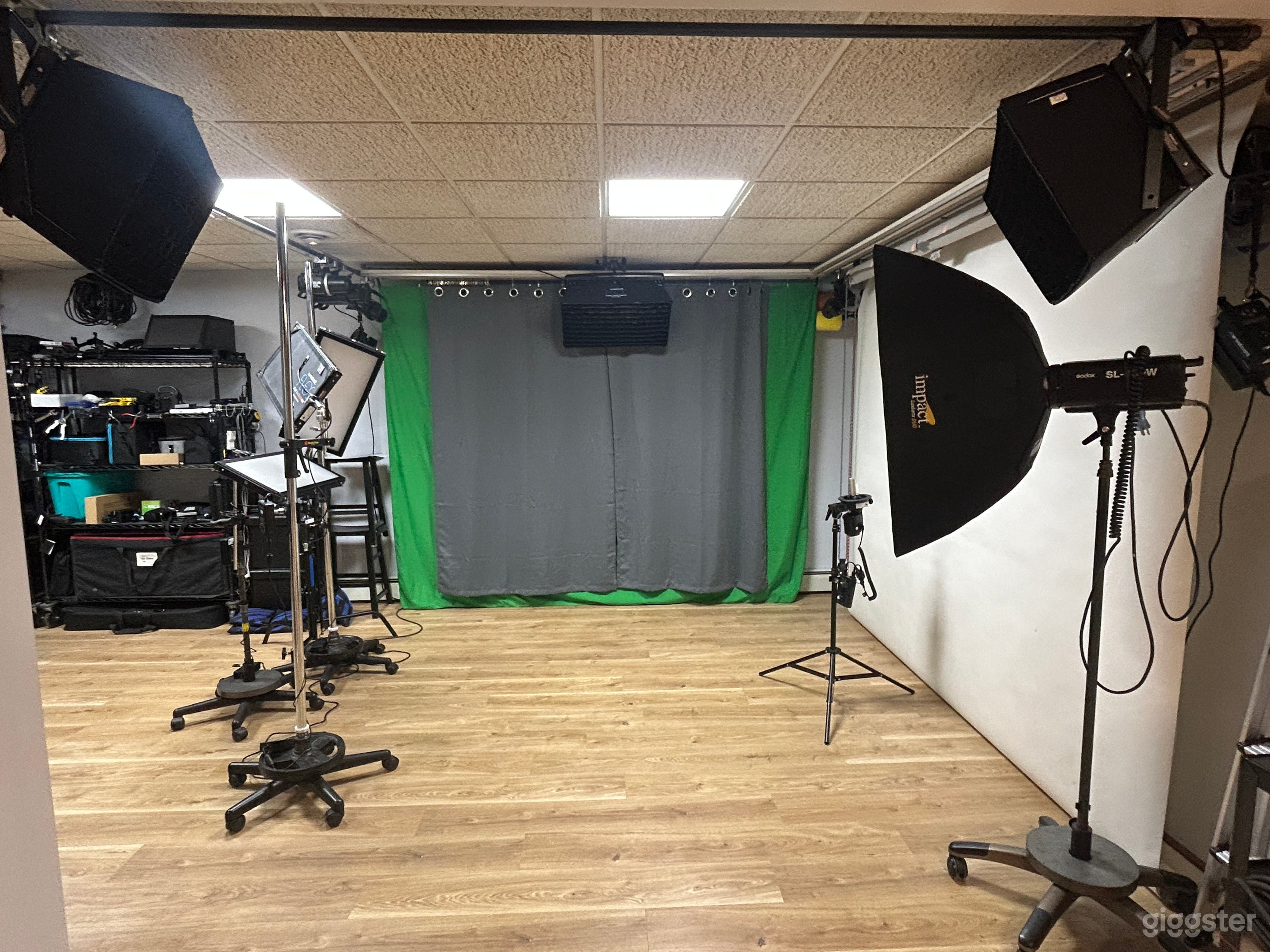 Photography Studio & Workshop Space Photo 1