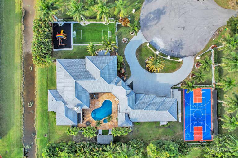 Fun Venue: Home Theater, Game Room & Sports! 