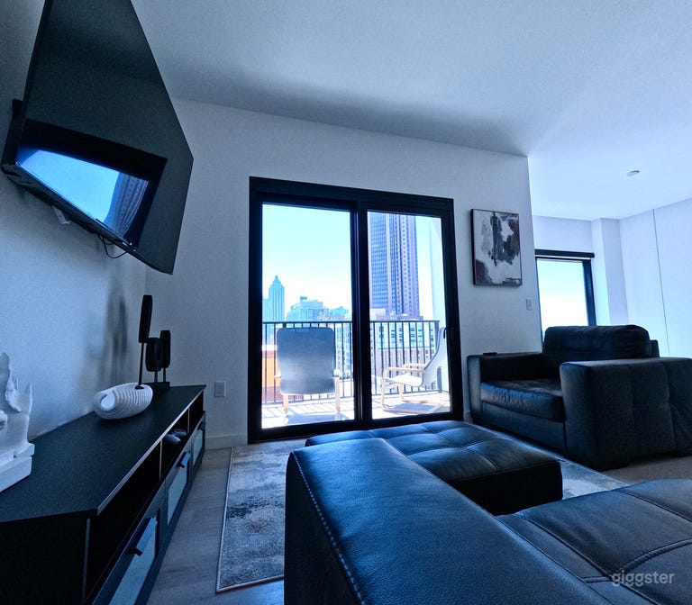  Midtown Condo in Front the Fox Theatre 