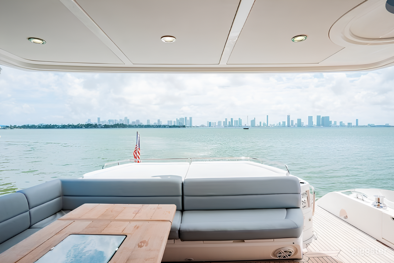 Sunseeker 70” Yacht Photo 4