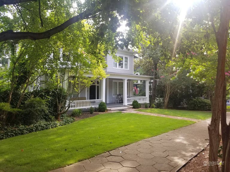  Classic House in Ansley Park, with Pool 