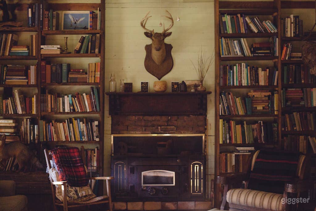 1870 Rustic Cabin in the Country Photo 2