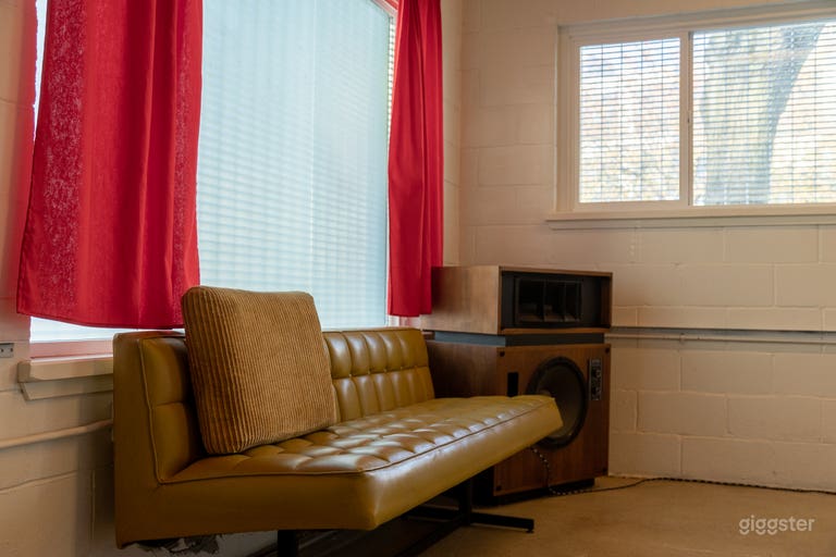  Multipurpose Railtown Studio  