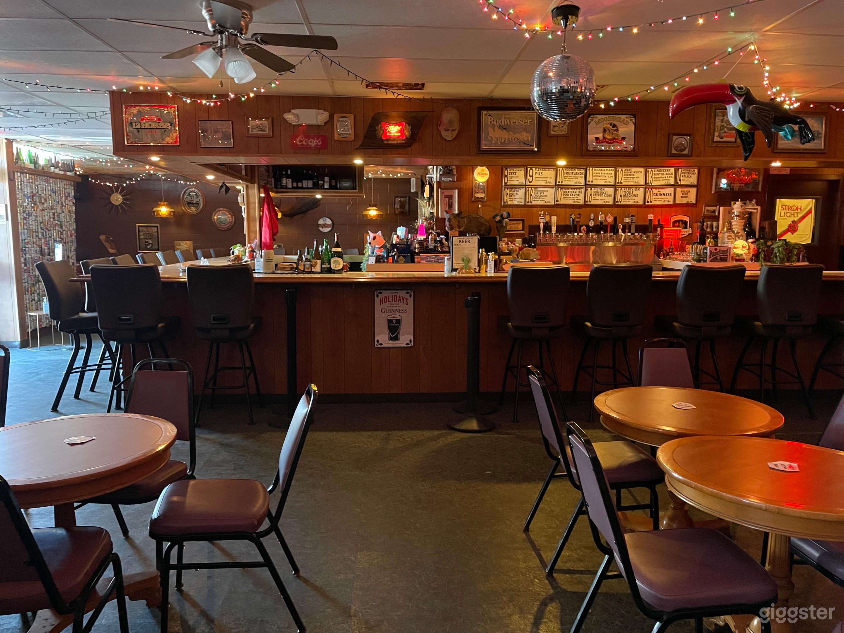 Americana Beer Bar With Vintage Vibes Photo 2