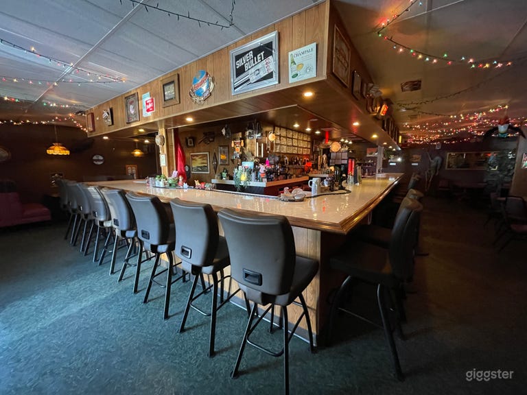  Americana Beer Bar With Vintage Vibes 