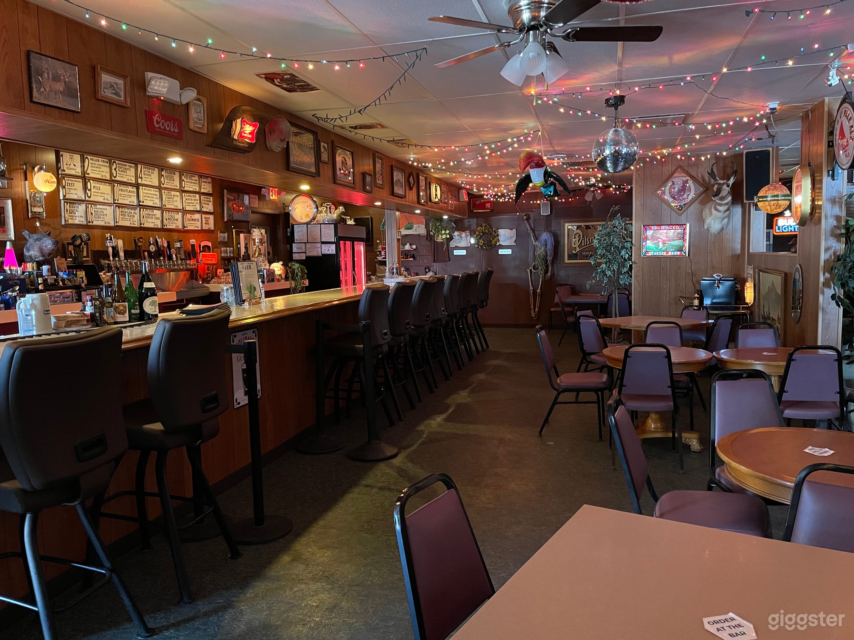 Americana Beer Bar With Vintage Vibes Photo 1