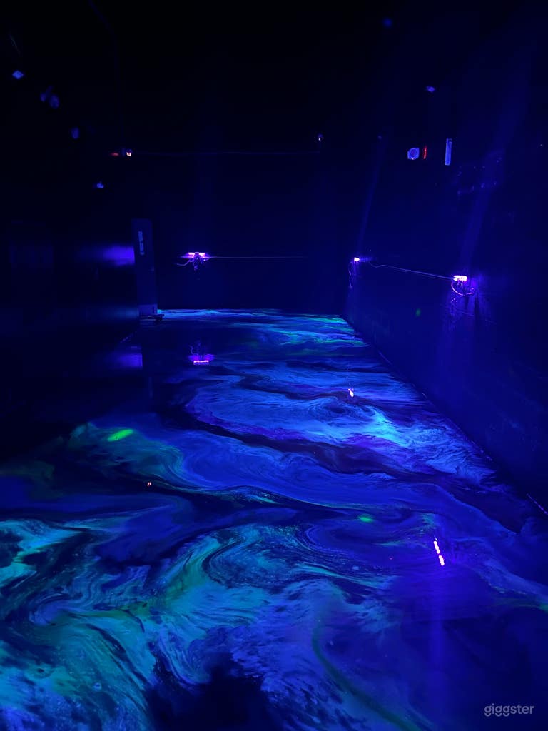  Glow In the Dark Party Lounge 