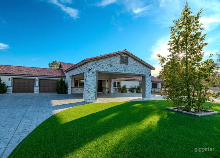  Amazing unique western ranch and horse property 