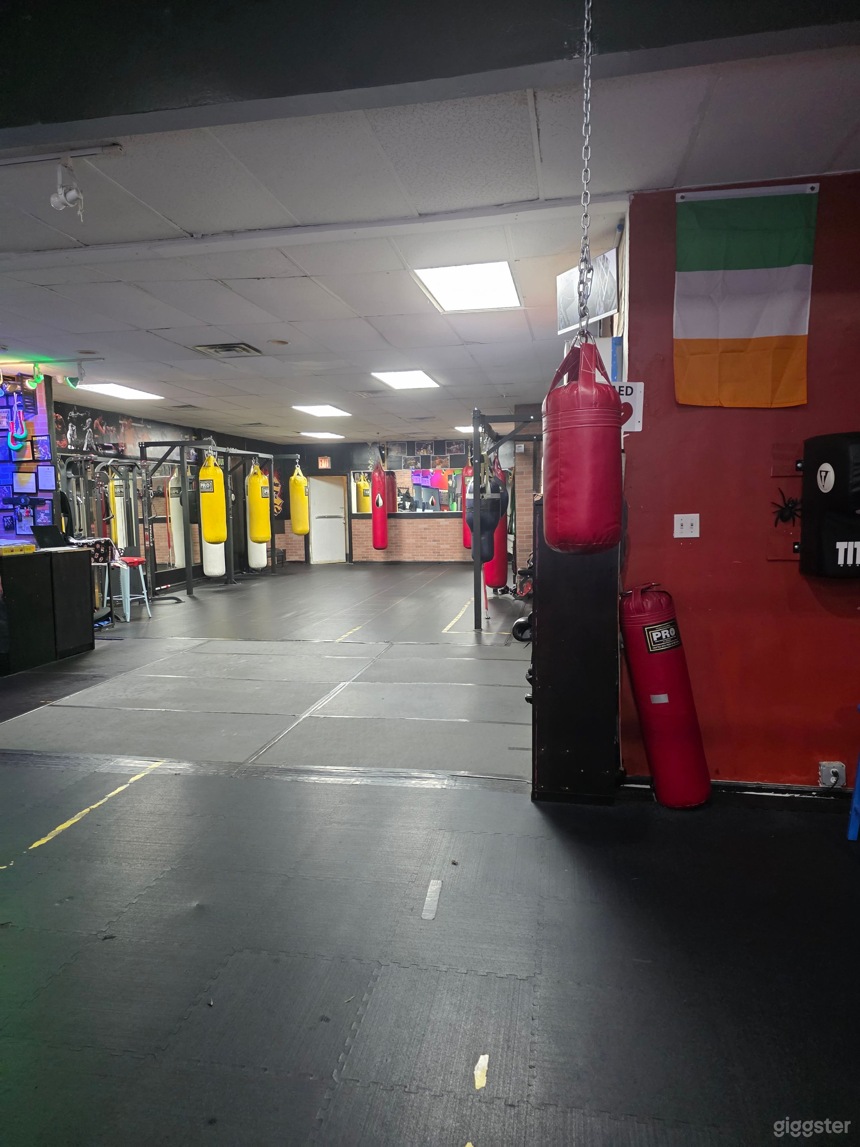 Authentic boxing gym located in the heart of Astoria. Photo 4