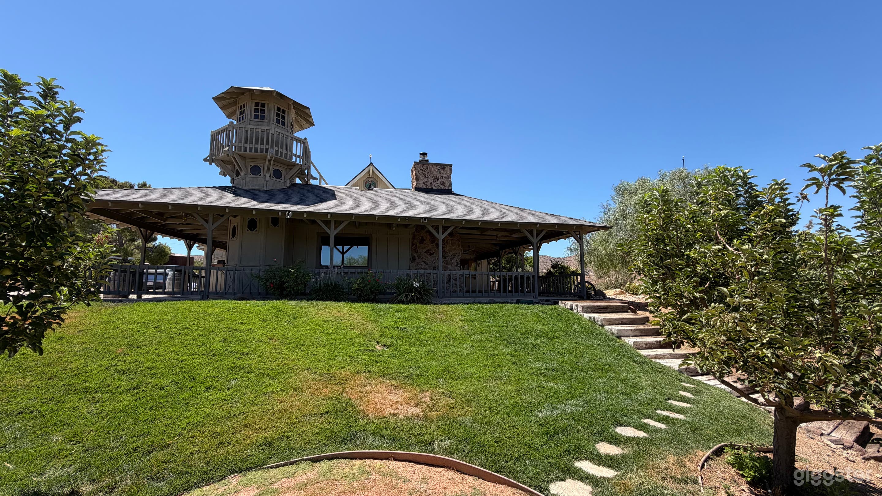 5.5 Acre Ranch Filming & Micro Event Location Photo 1