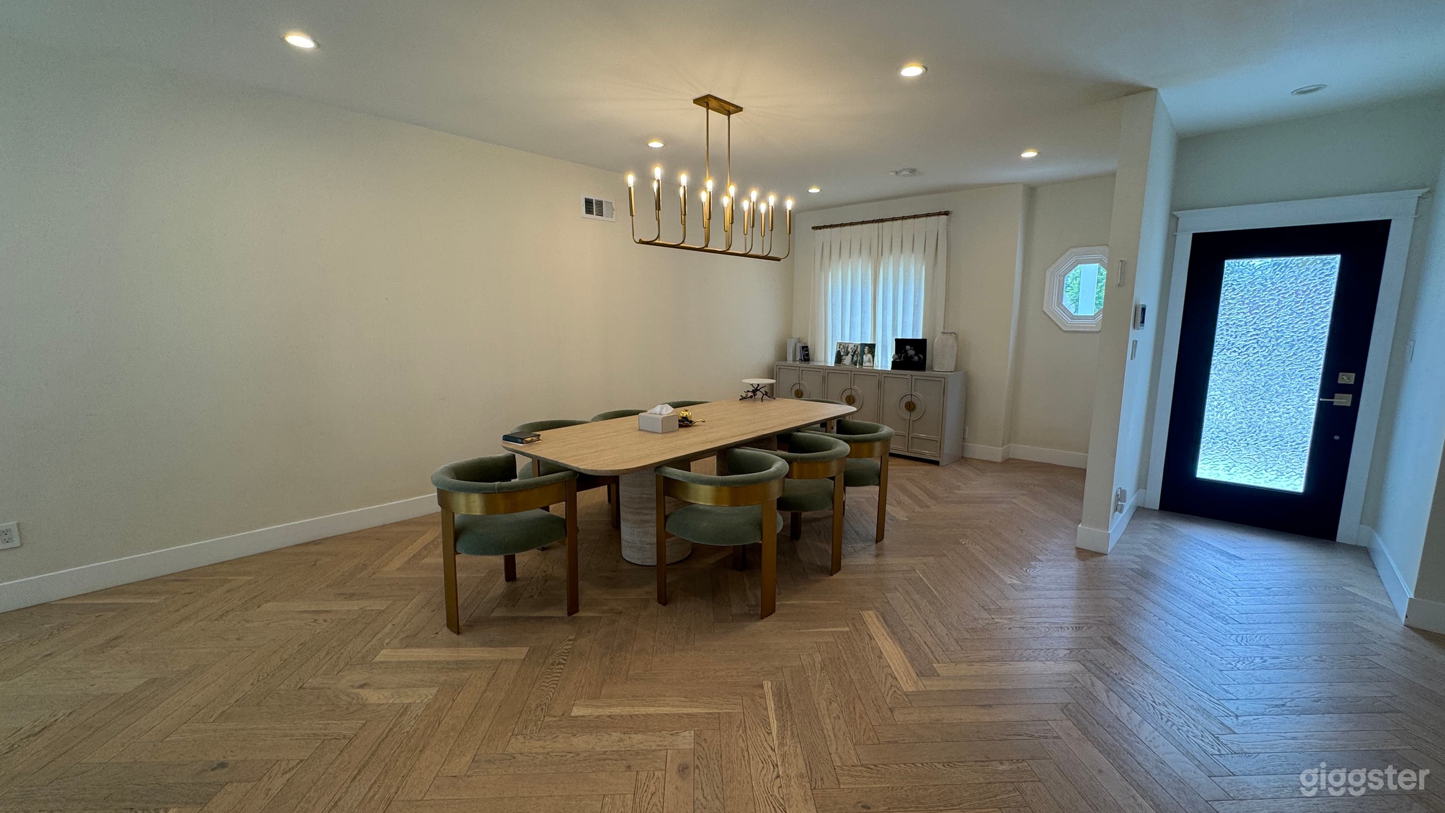 Elegant Los Angeles Film Friendly Home Photo 4