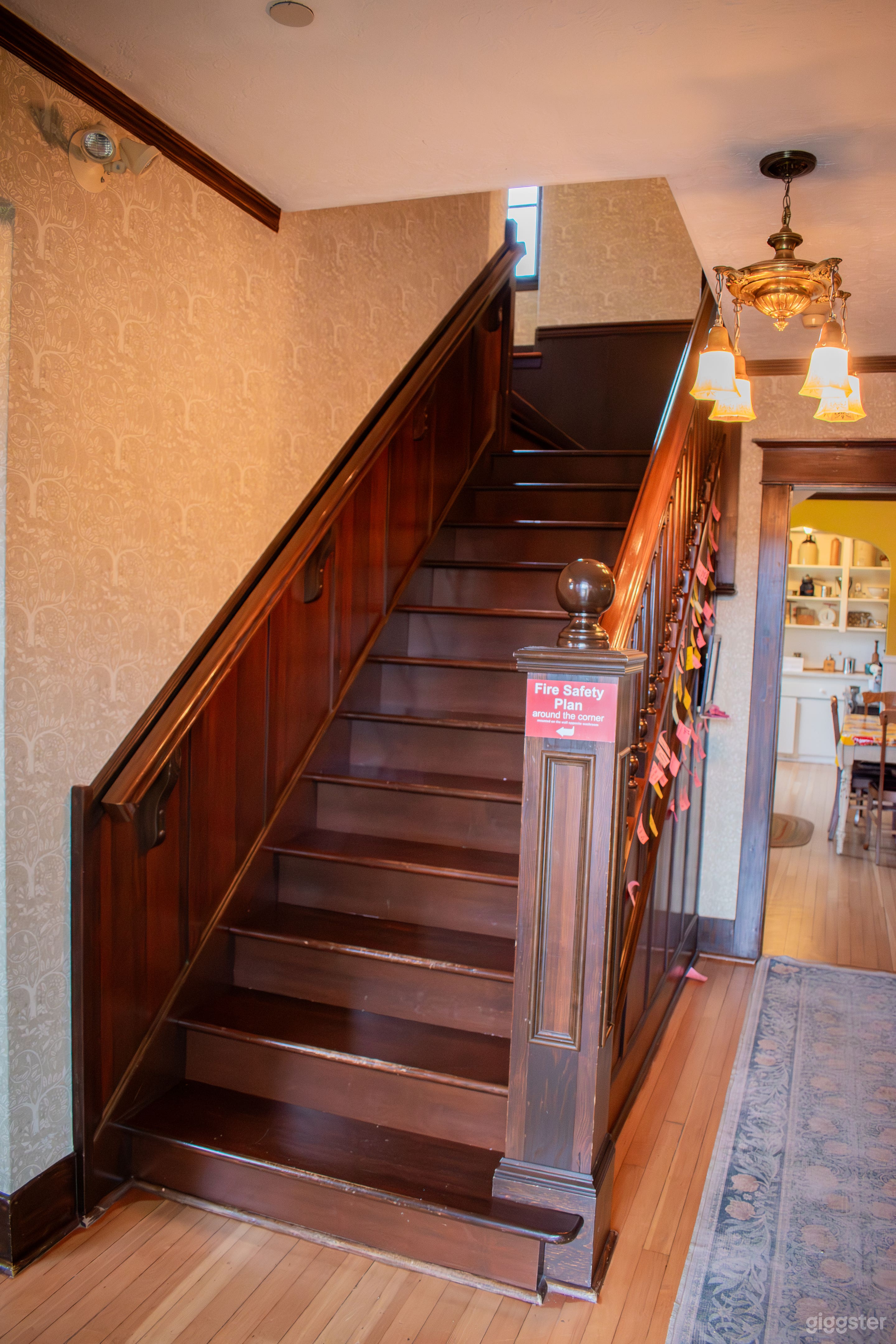 Gorgeous 1909 Edwardian Heritage House & Museum Photo 4