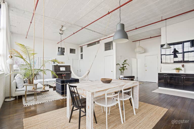  Bright Versatile LOFT +Rooftop 