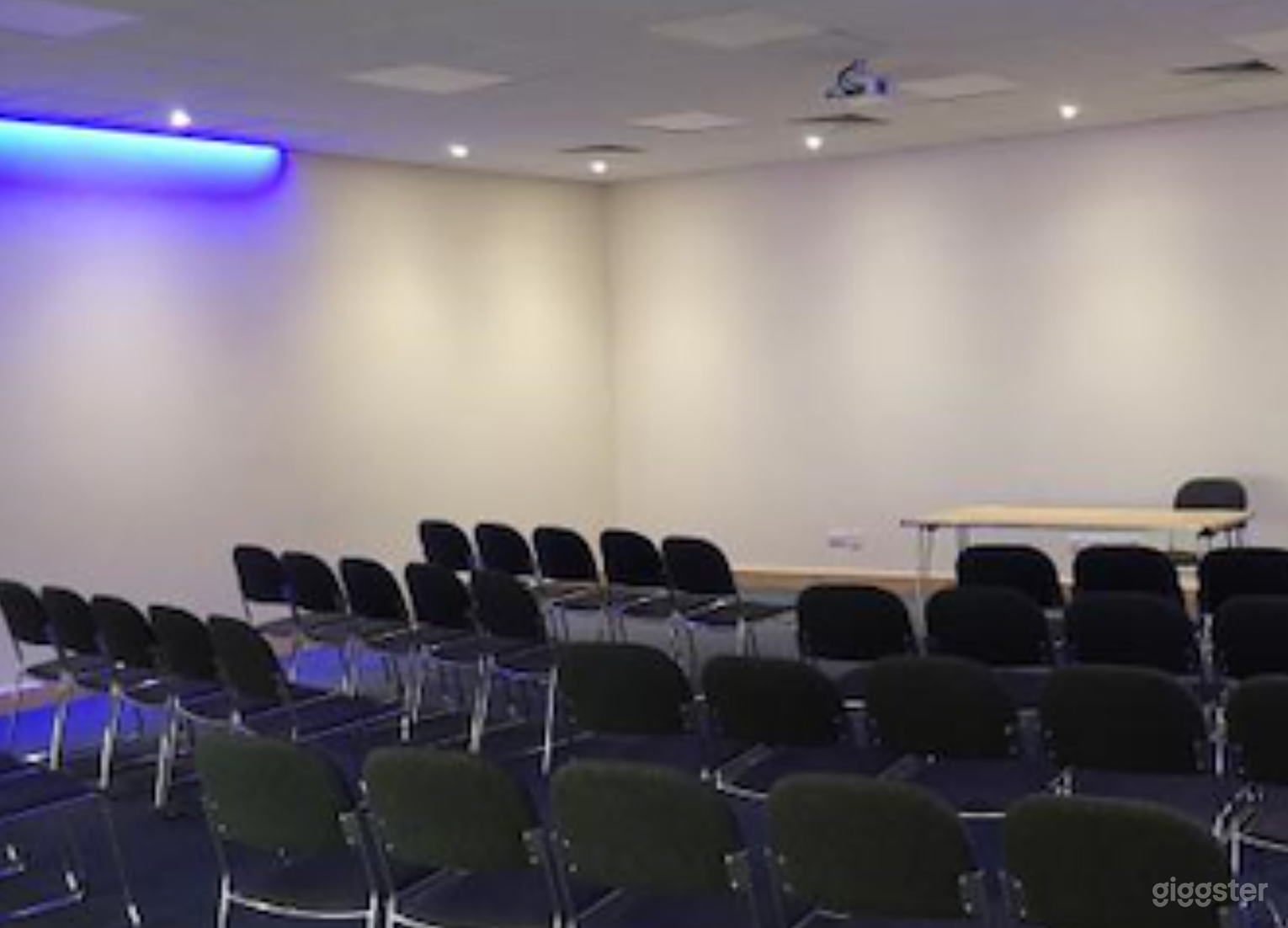 Fry Room Great for Breakout Activities Photo 4