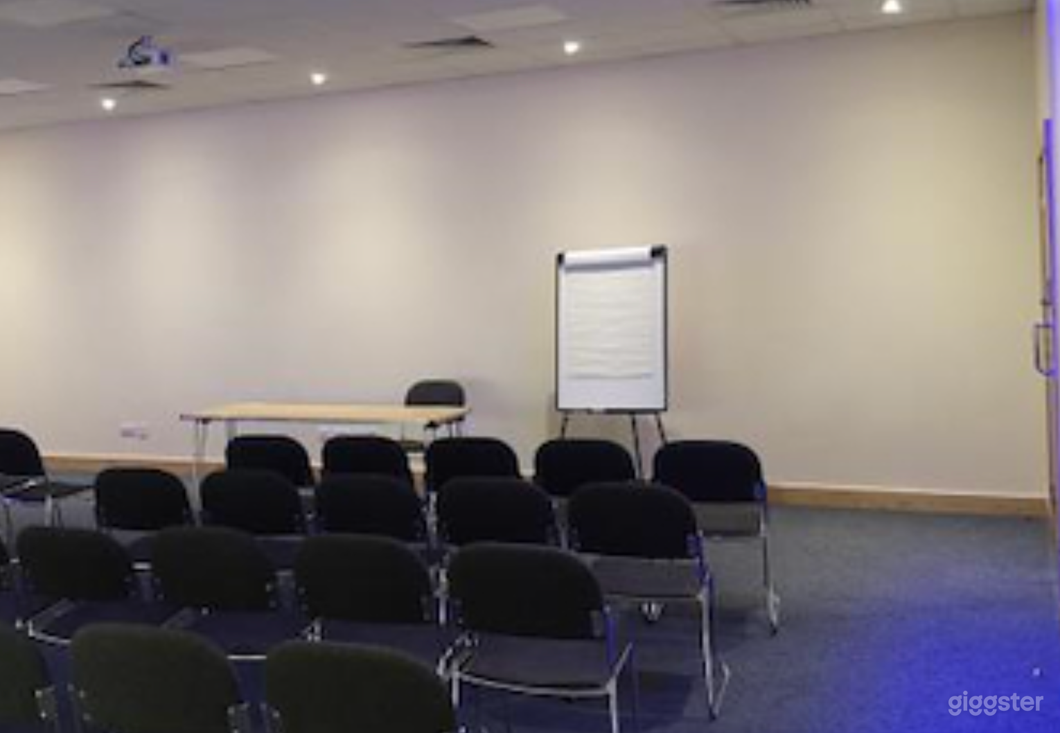 Fry Room Great for Breakout Activities Photo 3