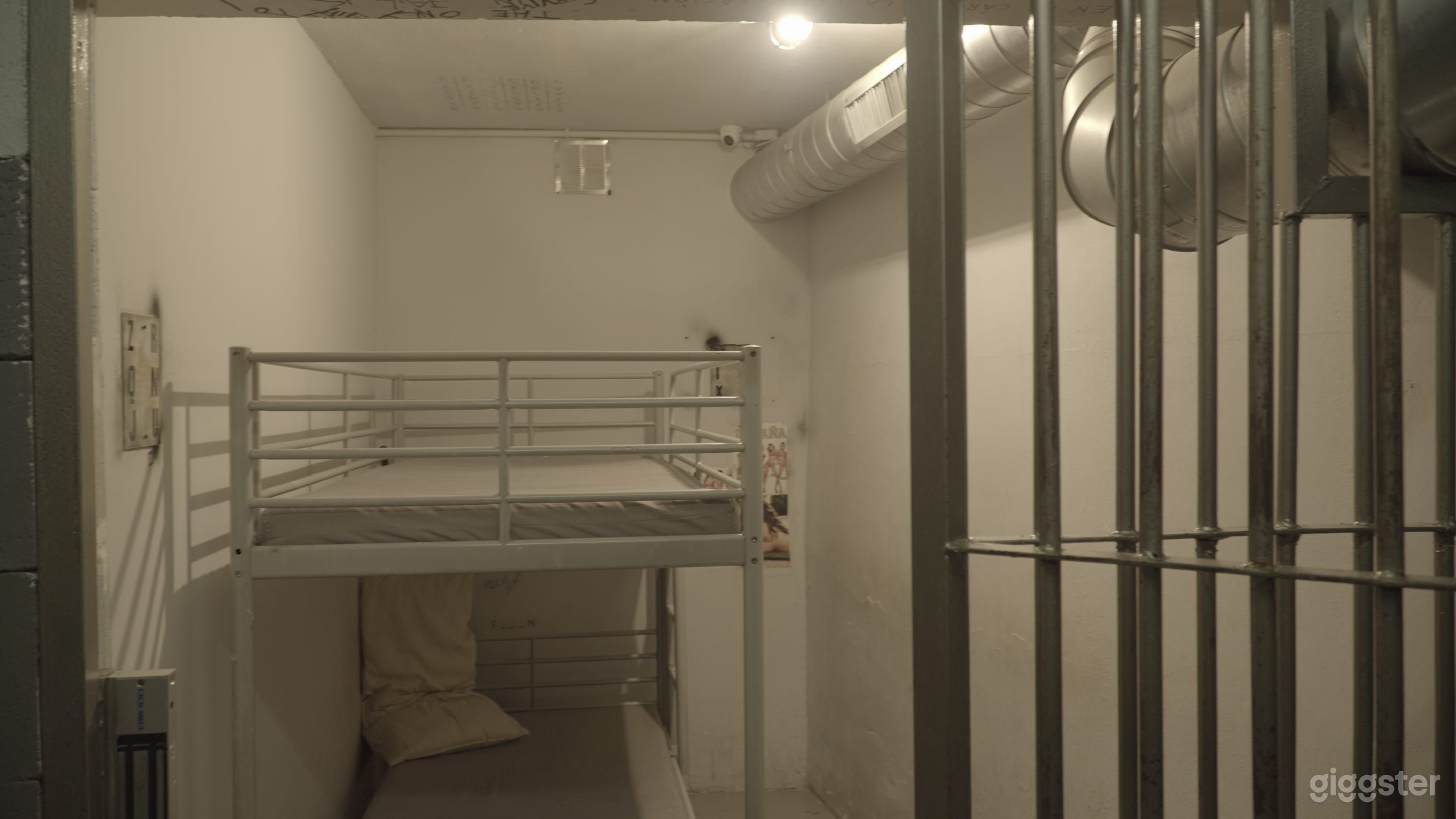 High Security Prison Escape Room (Full Buyout) Photo 4