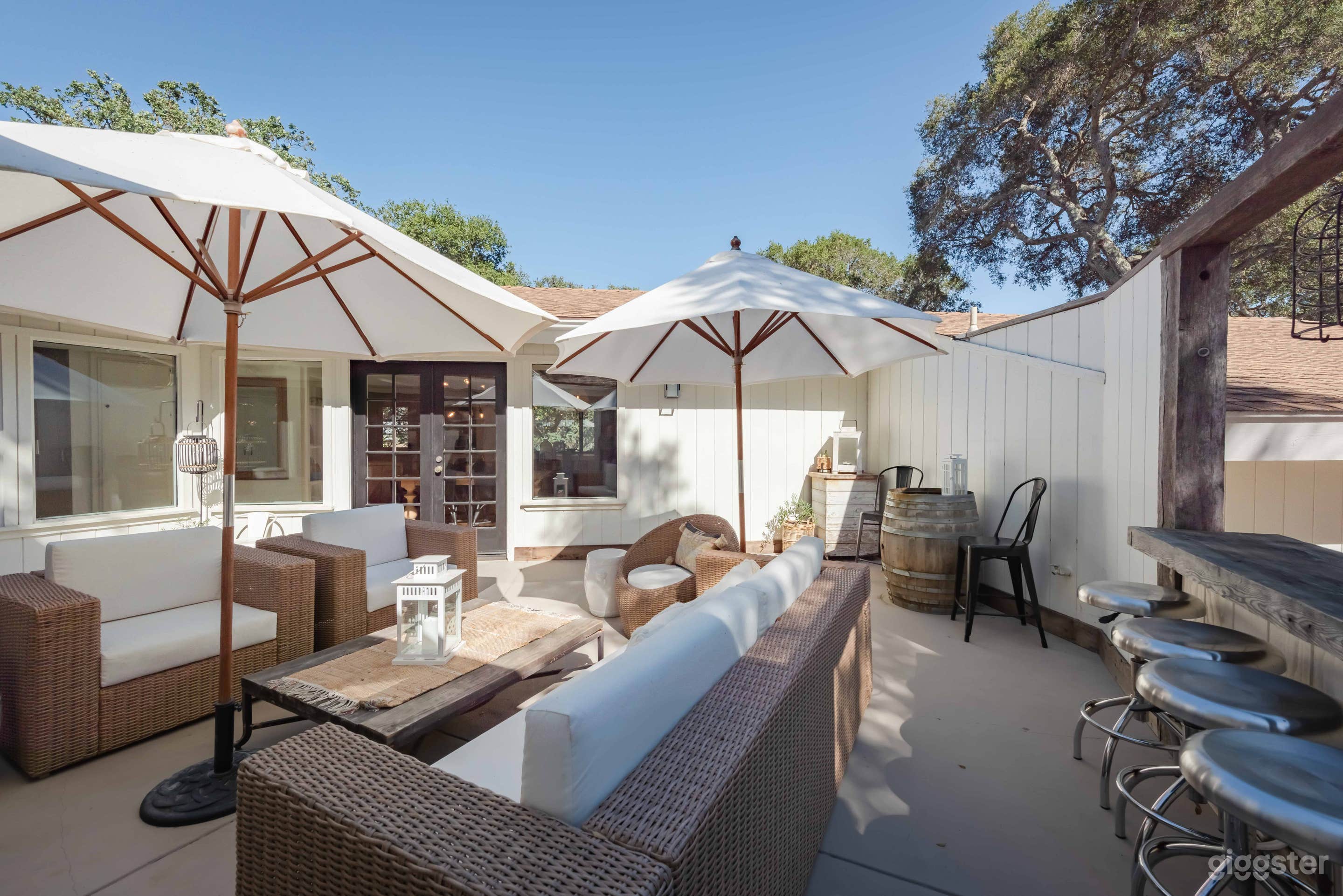 Vintage Treehouse Photo 1