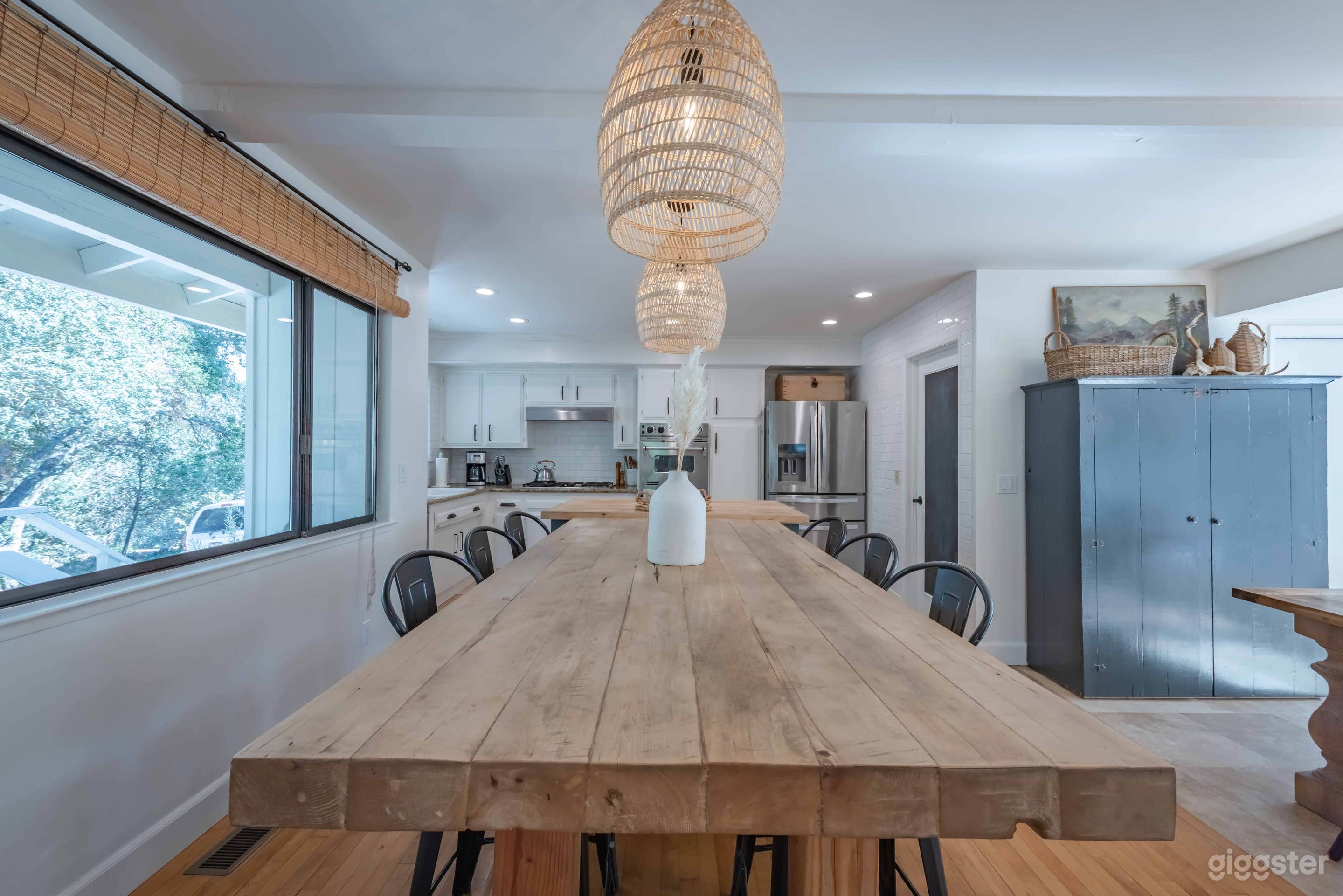 Vintage Treehouse Photo 4