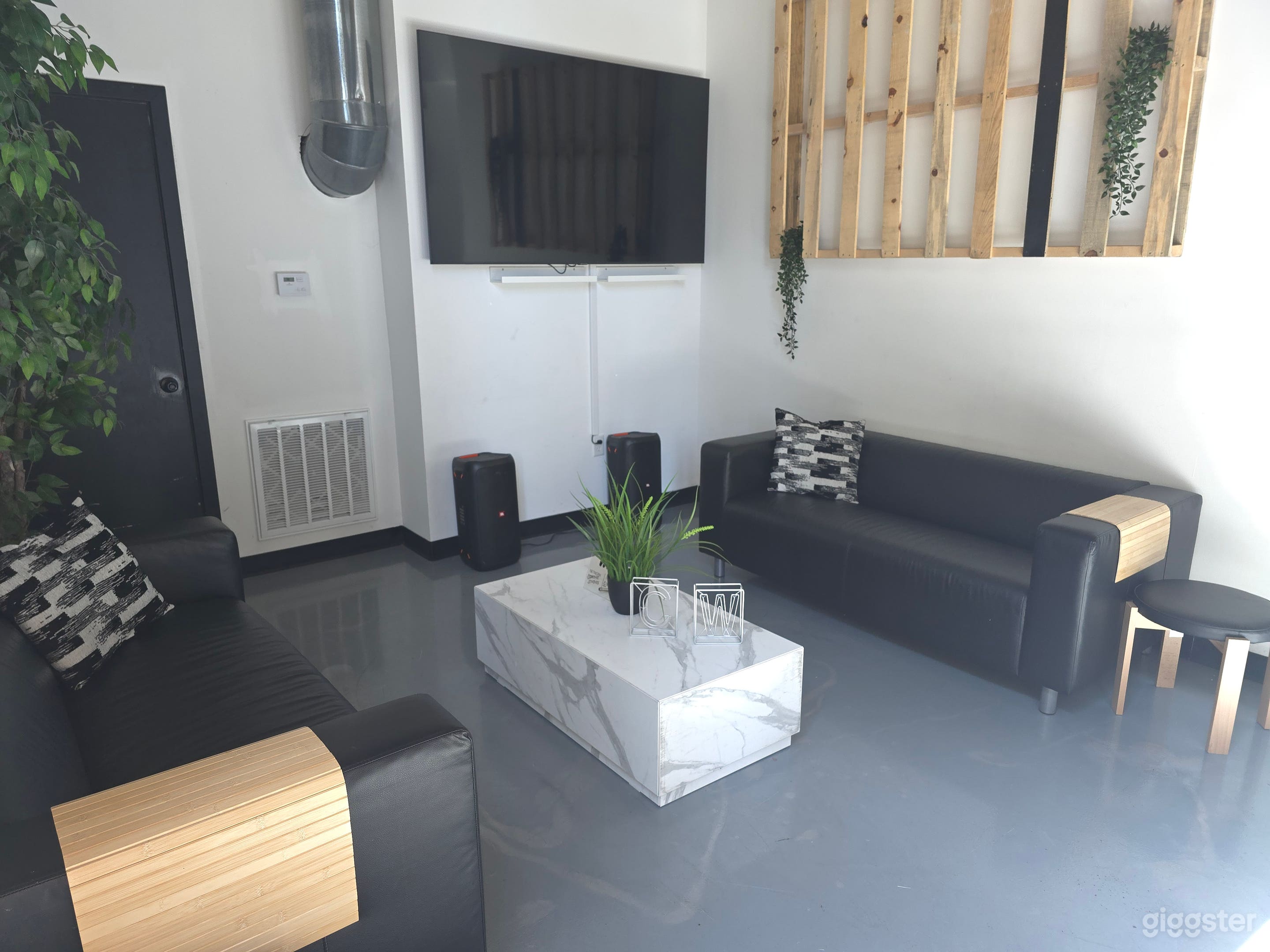 Valia East Event Space | Creative Studio + Shop Photo 3