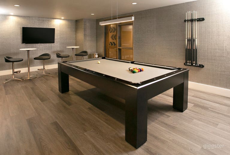  Modern Entertainment Lounge in Denver 