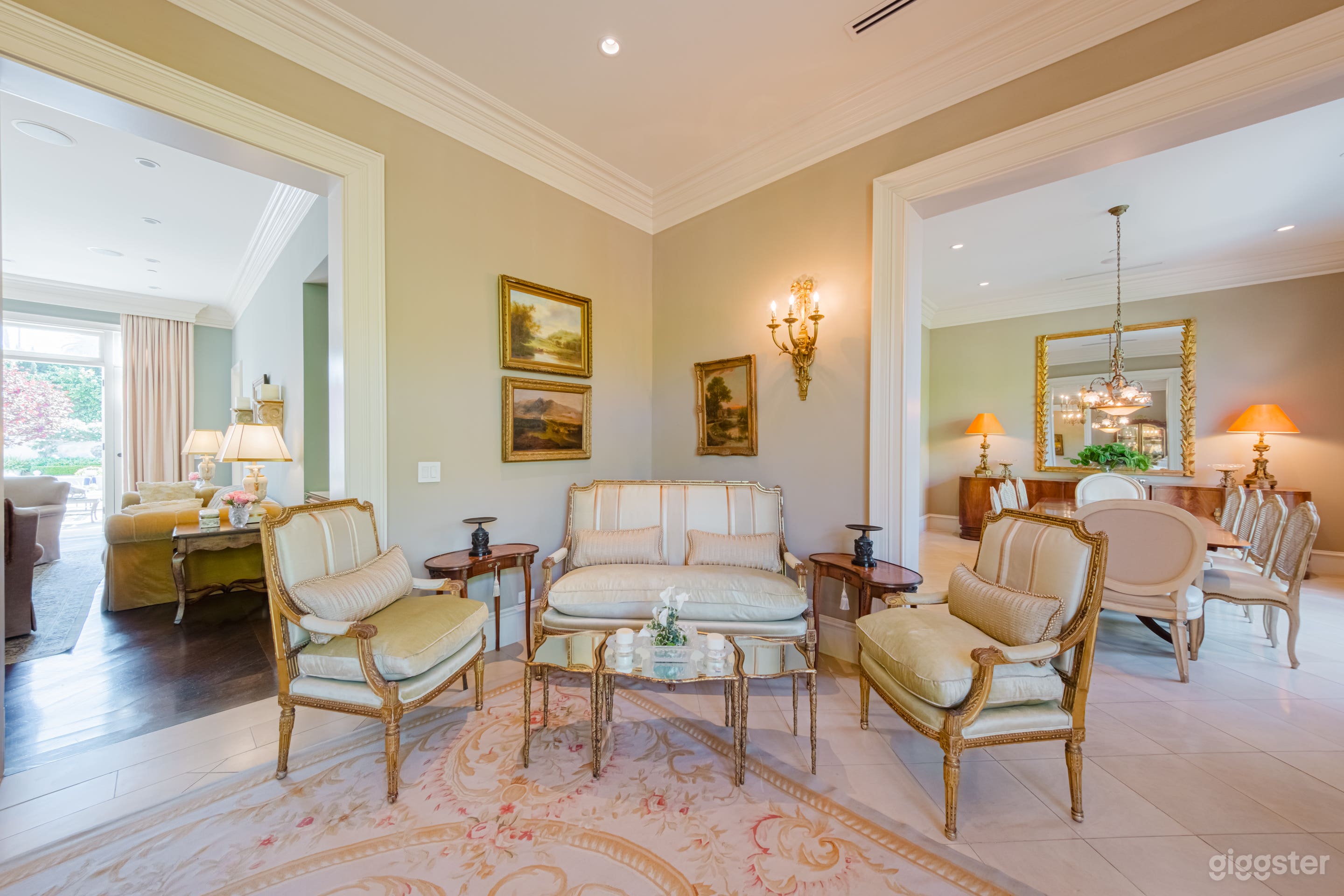 BEVERLY HILLS ELEGANCE: A REGAL RETREAT Photo 4