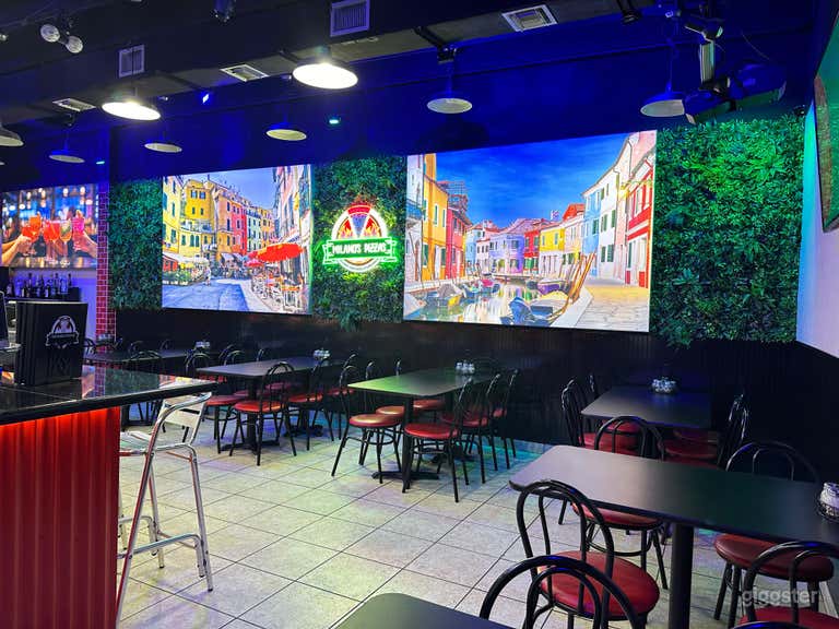  Charming Italian Eatery with Retro Vibes 