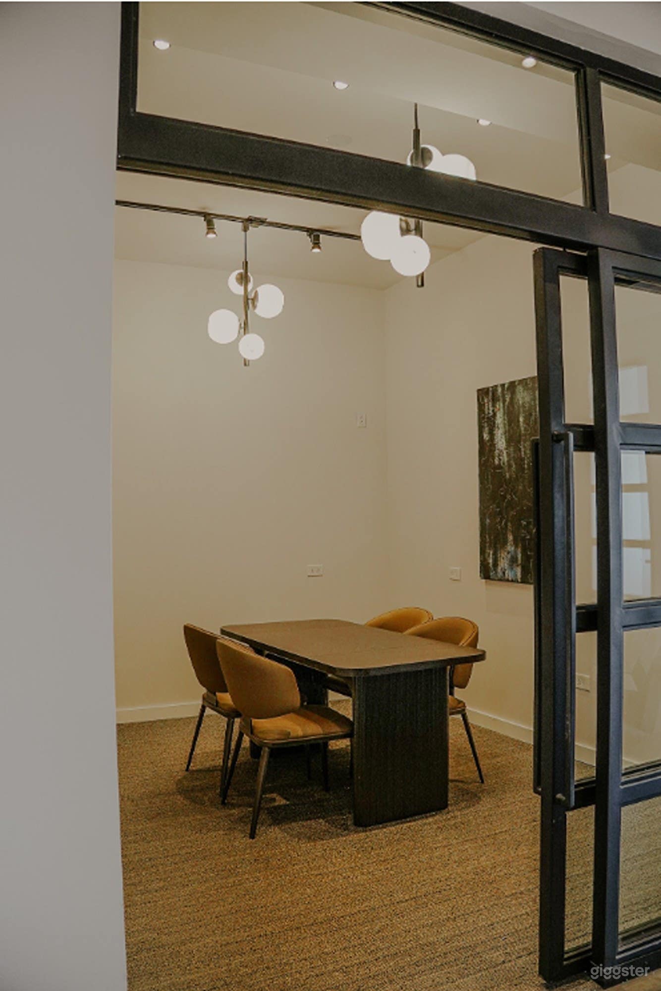 Modern Private Office Space Photo 1