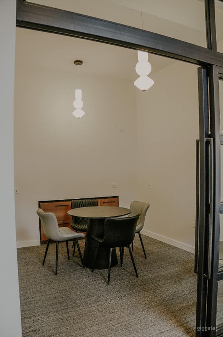  Modern Private Office Space 