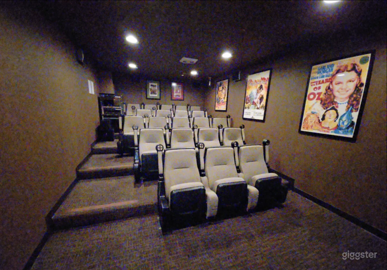  The Film Lounge: La tua porta d'accesso all'intrattenimento 