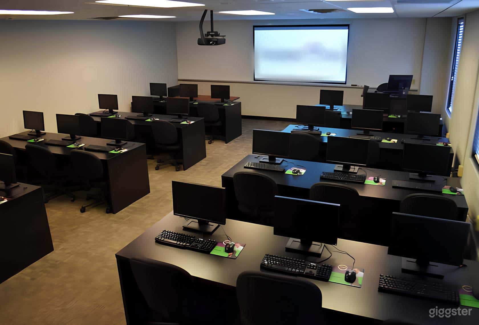 Van Buren Room Photo 1