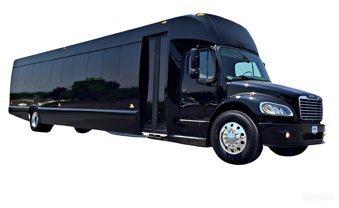 Ultimate VIP Party Bus Experience Photo 4