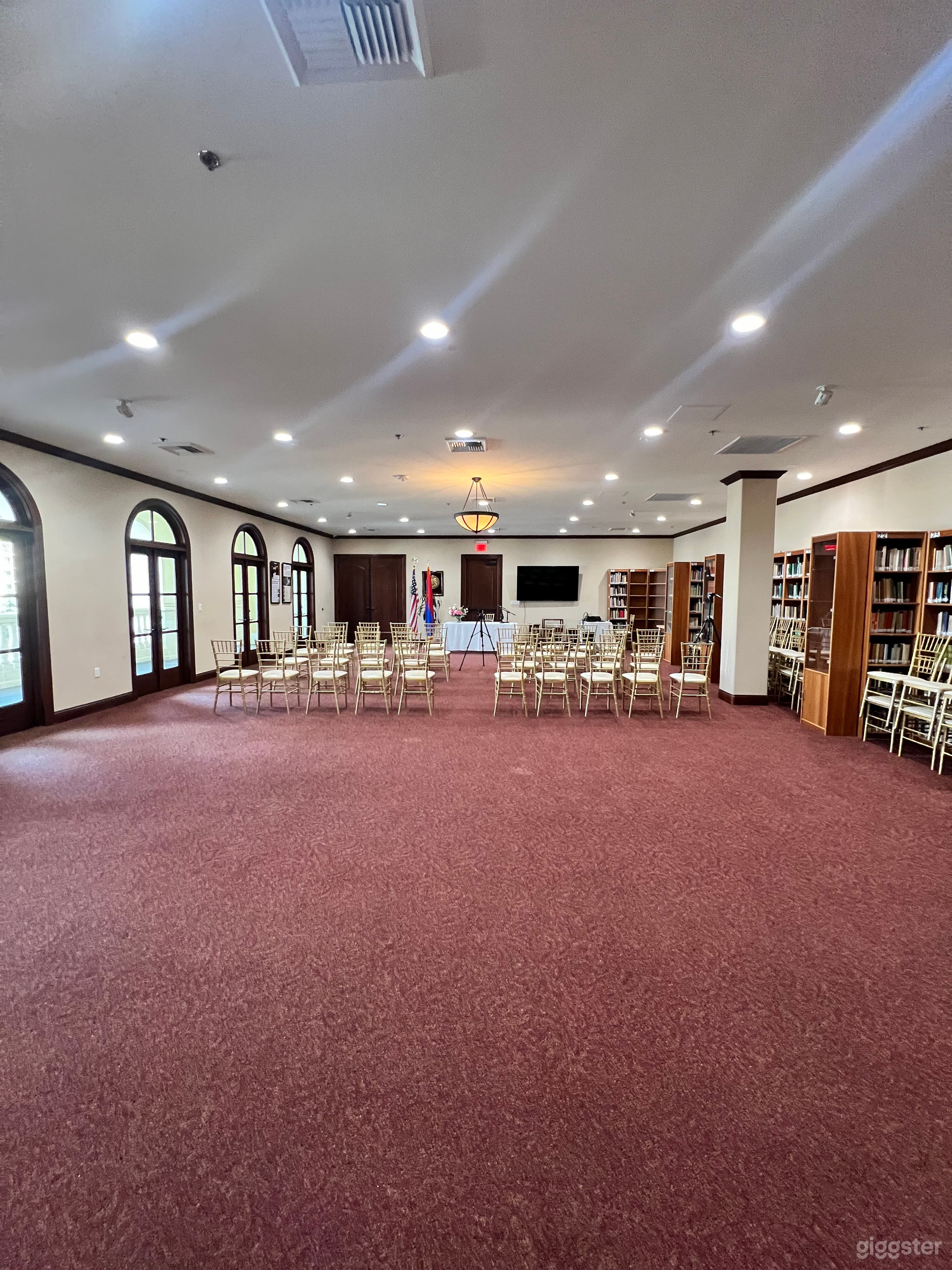 One of a kind  Library and conference hall Photo 4