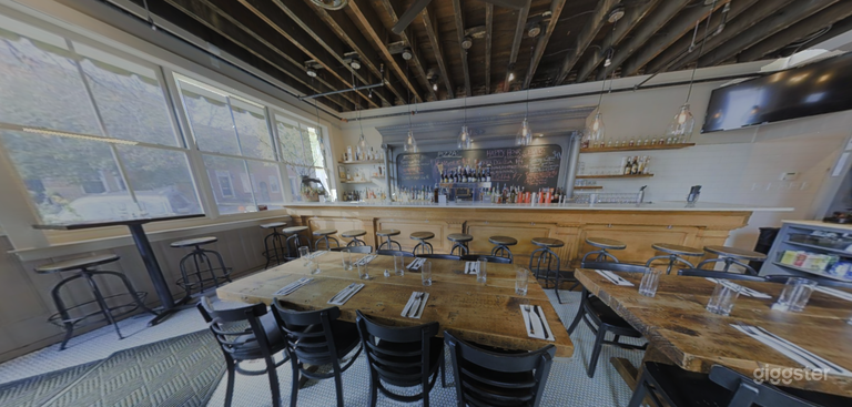 Rustic Private Dining Space with Bar in Baltimore 