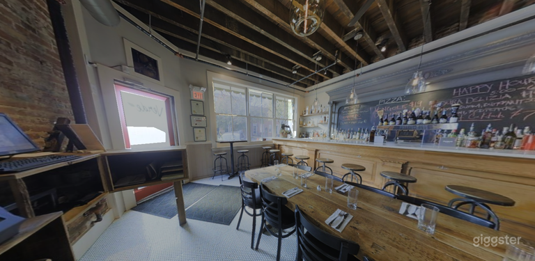  Rustic Private Dining Space with Bar in Baltimore 