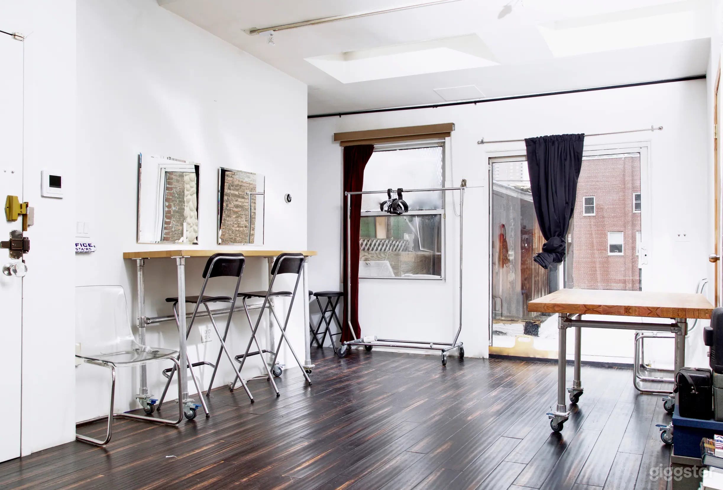 Downtown Manhattan Penthouse / Photo Studio w/ Private Deck Photo 2