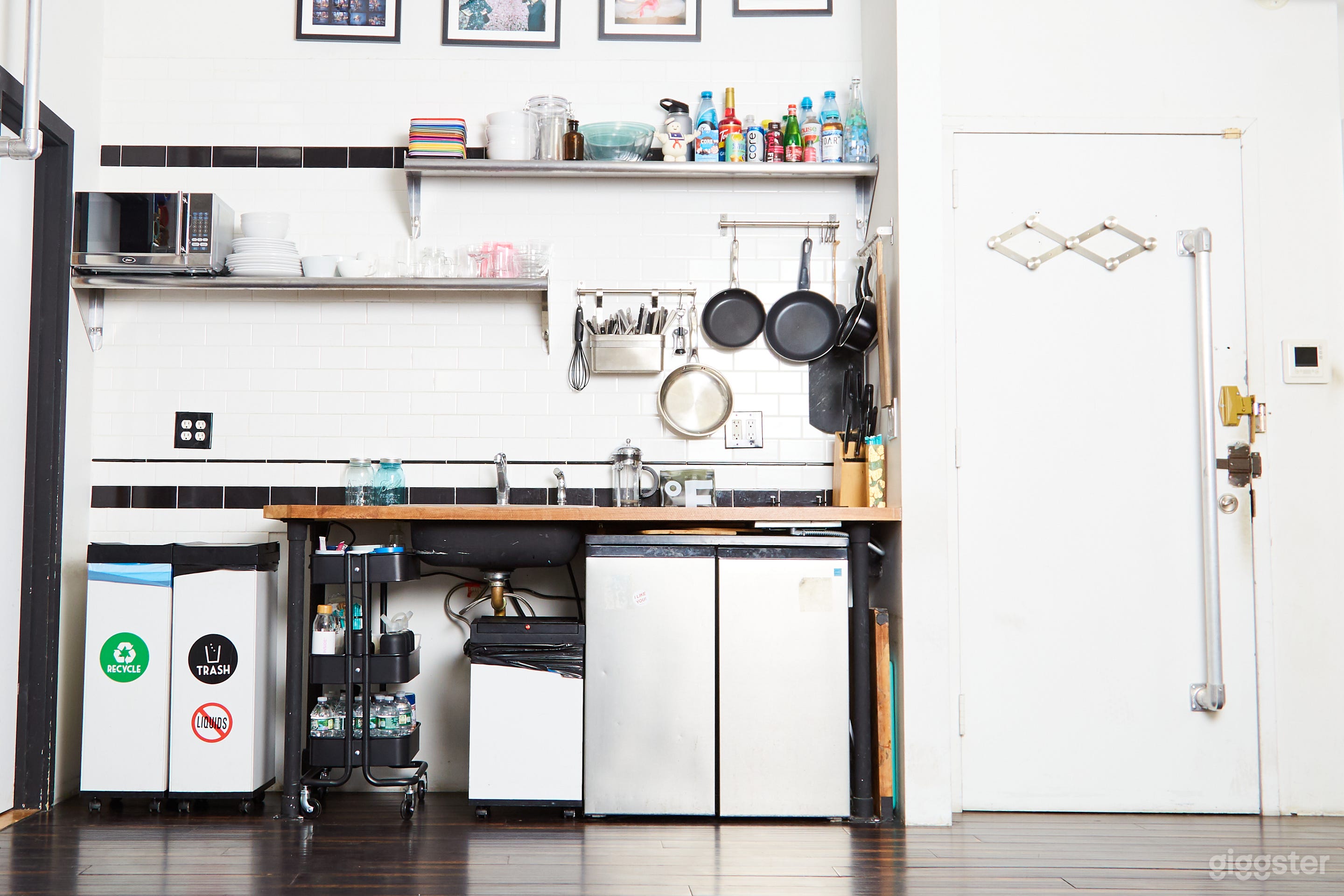 Downtown Manhattan Penthouse / Photo Studio w/ Private Deck Photo 4