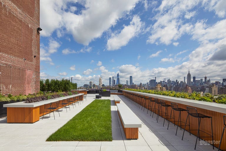  Modern Rooftop Space with Views 