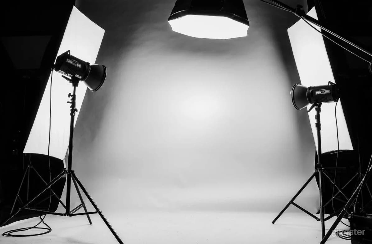 All Black Luxury Studio Photo 2