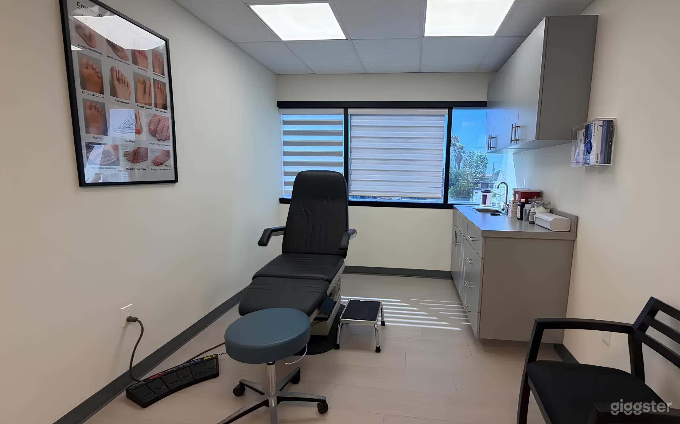 Clean and Stylish Doctor's Clinic Photo 1