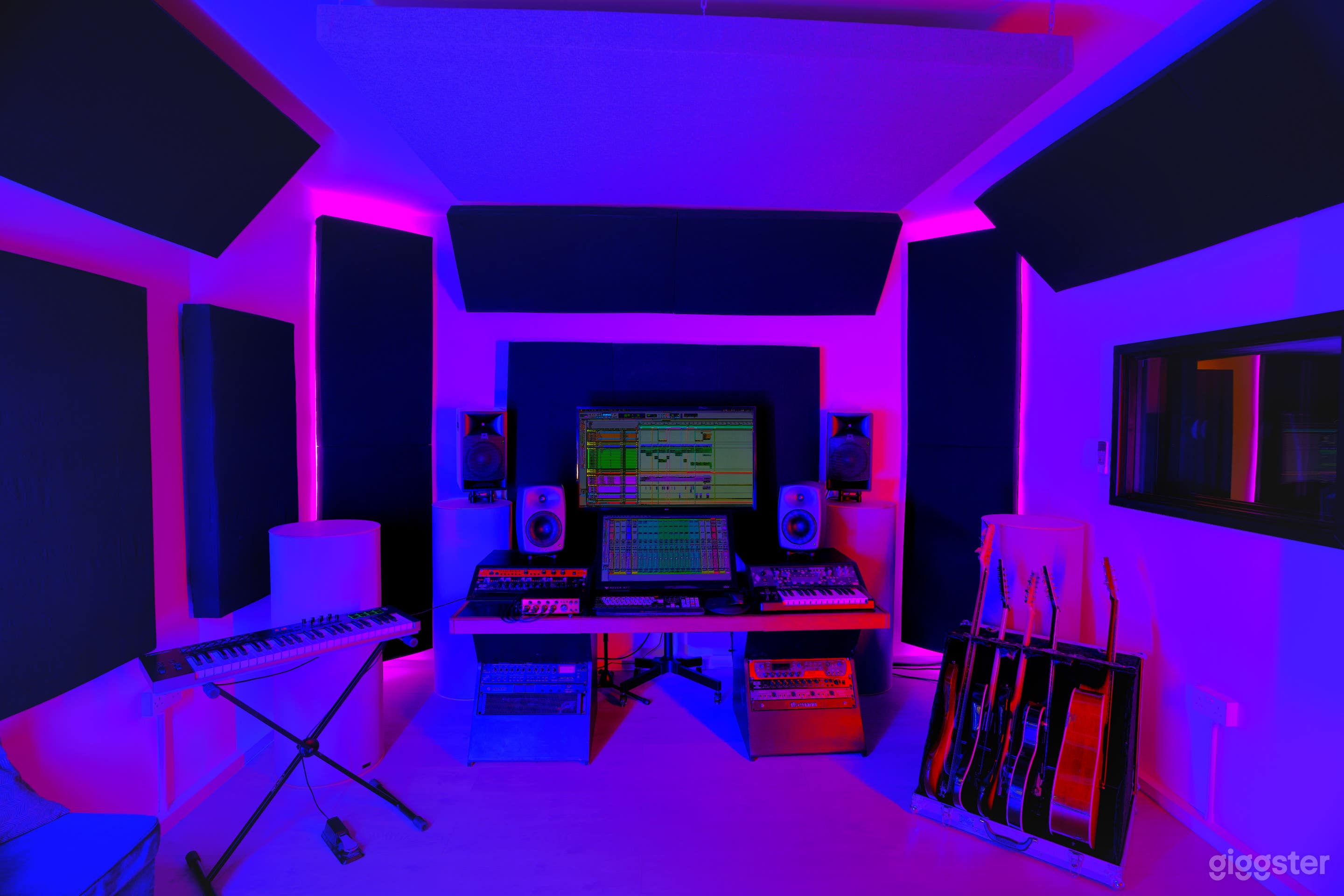 Large Recording Studio in East London Photo 3